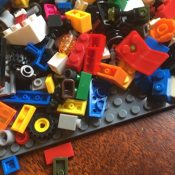 Mega Bloks and other building bricks - Picture 3 of 9